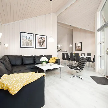 Grosses Strandhaus Fuer 10 Personen Lejlighed *